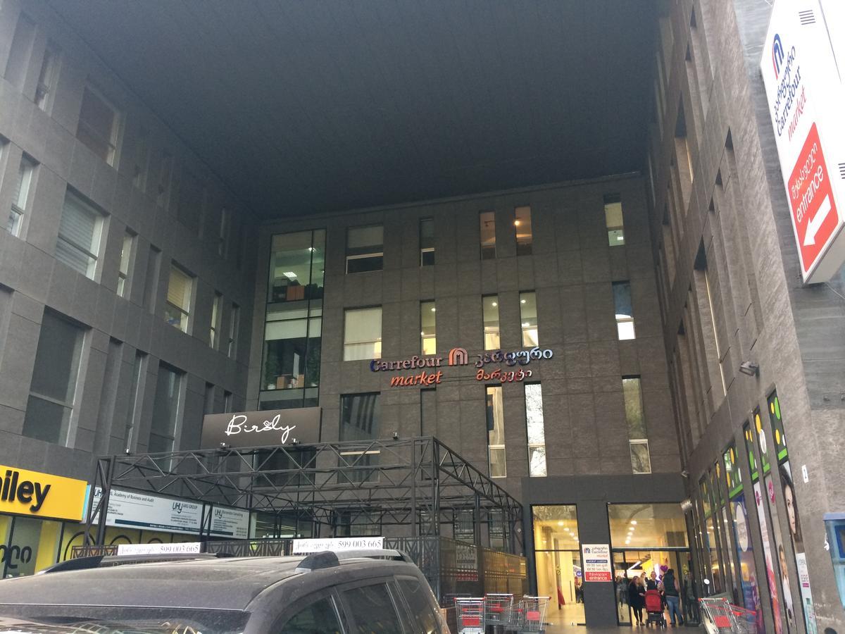 Vip Apartment At Gamrekeli Str 1 Tbilisi Exterior photo